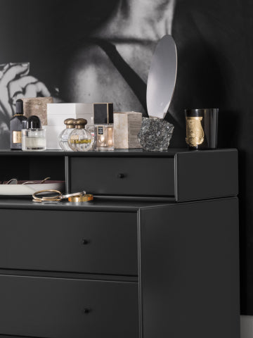 Keep drawer unit