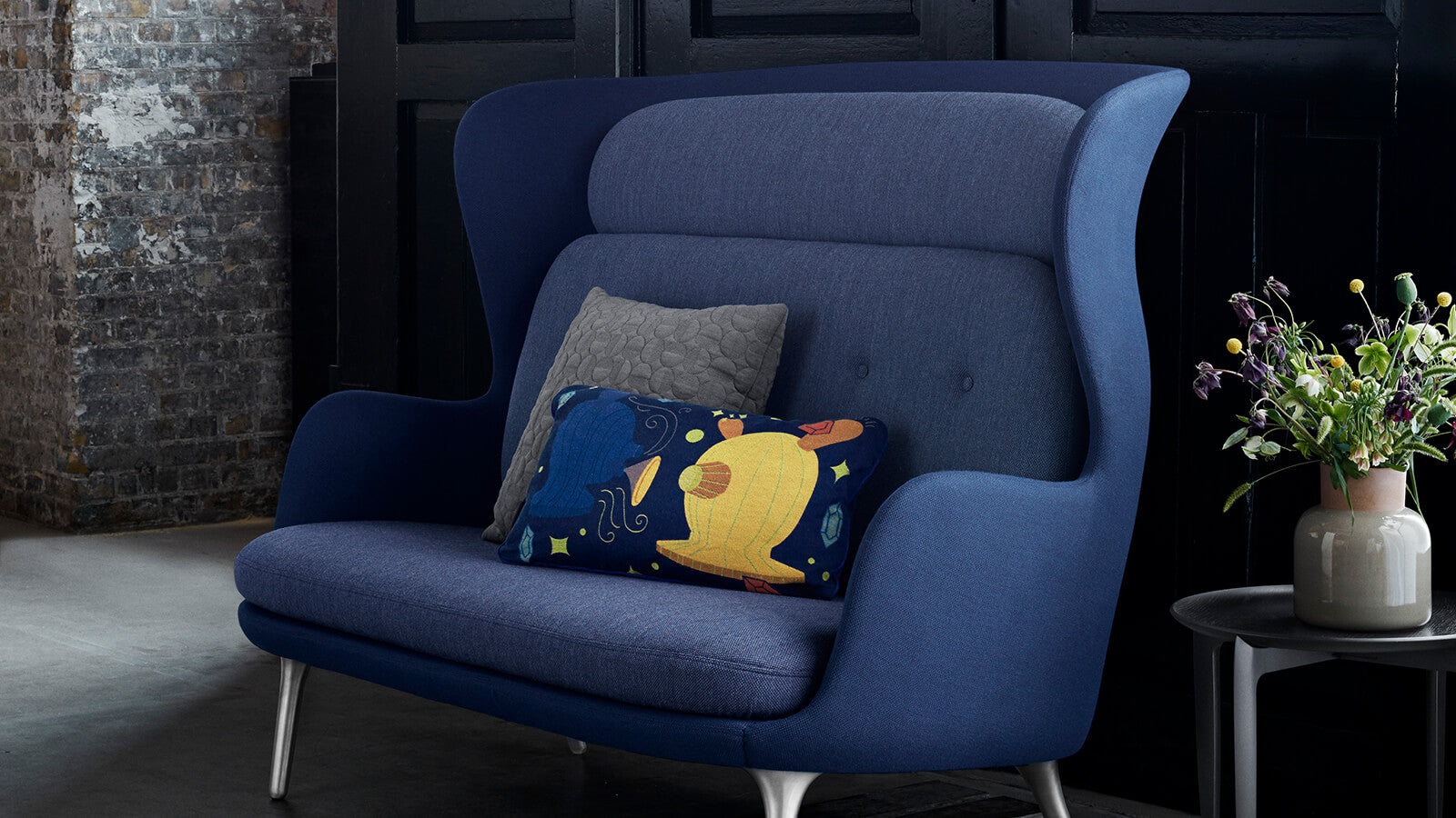 FH AJ Cushion Vertigo Light Grey - 60x40