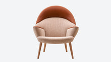 PP521 Upholstered Peacock chair