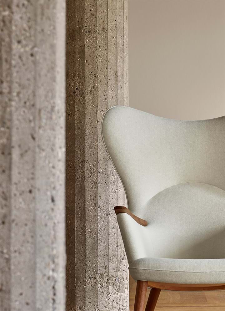 CH78 Lounge Chair - Walnut Base