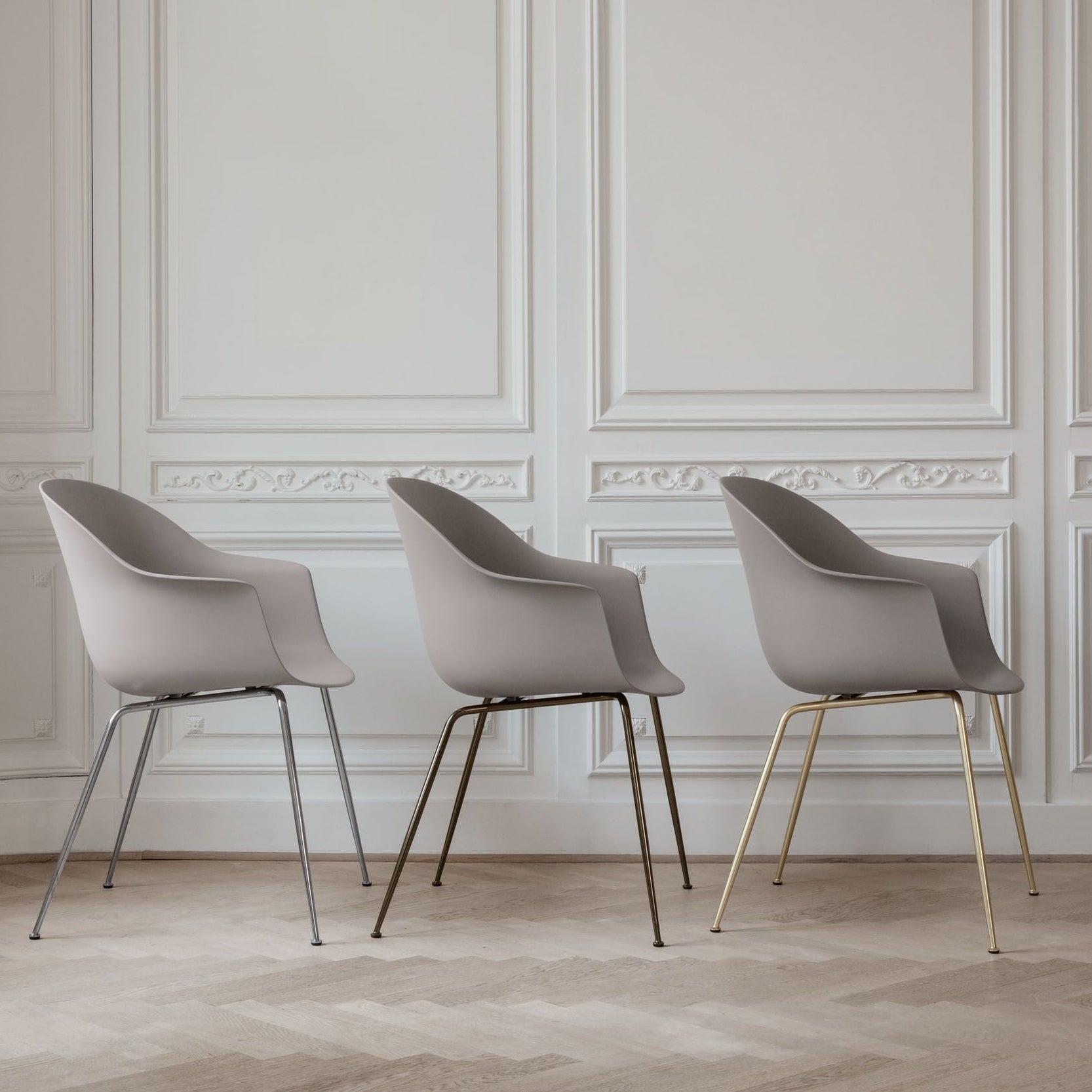 Bat Dining Chair, Unupholstered, Conic