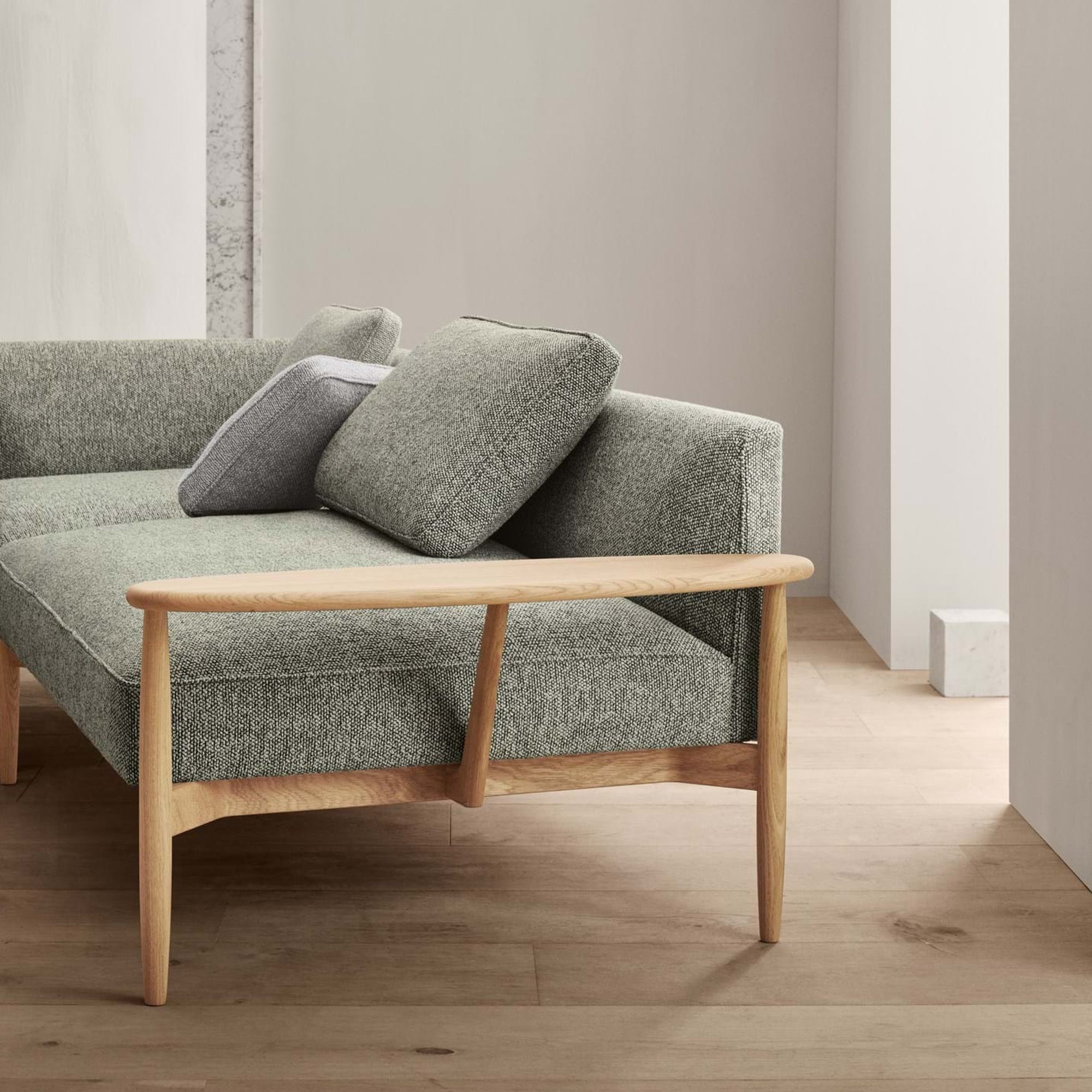 E300 Embrace Centre Section Sofa - Oak
