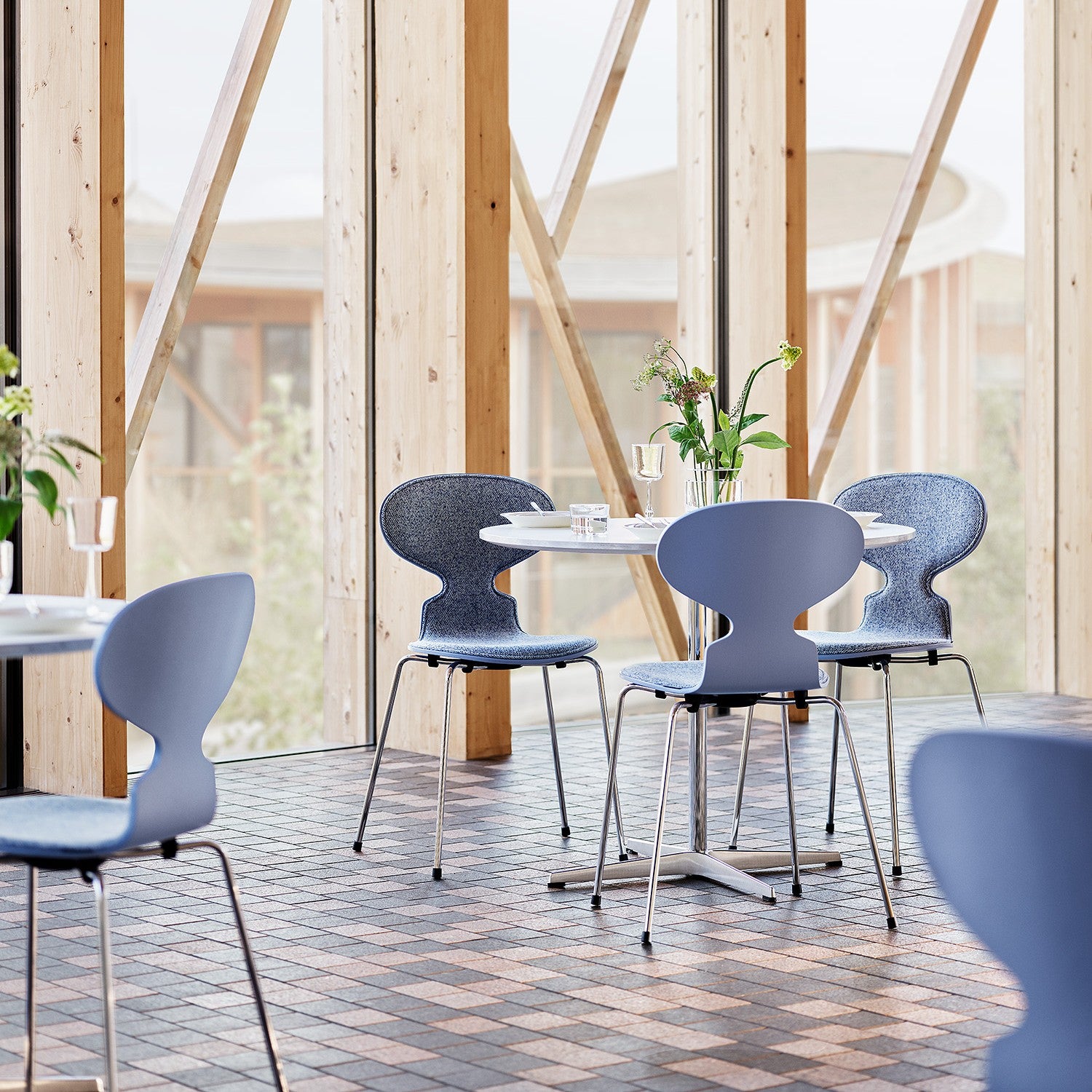 Ant™ Chair 3 Legs Front Upholstery