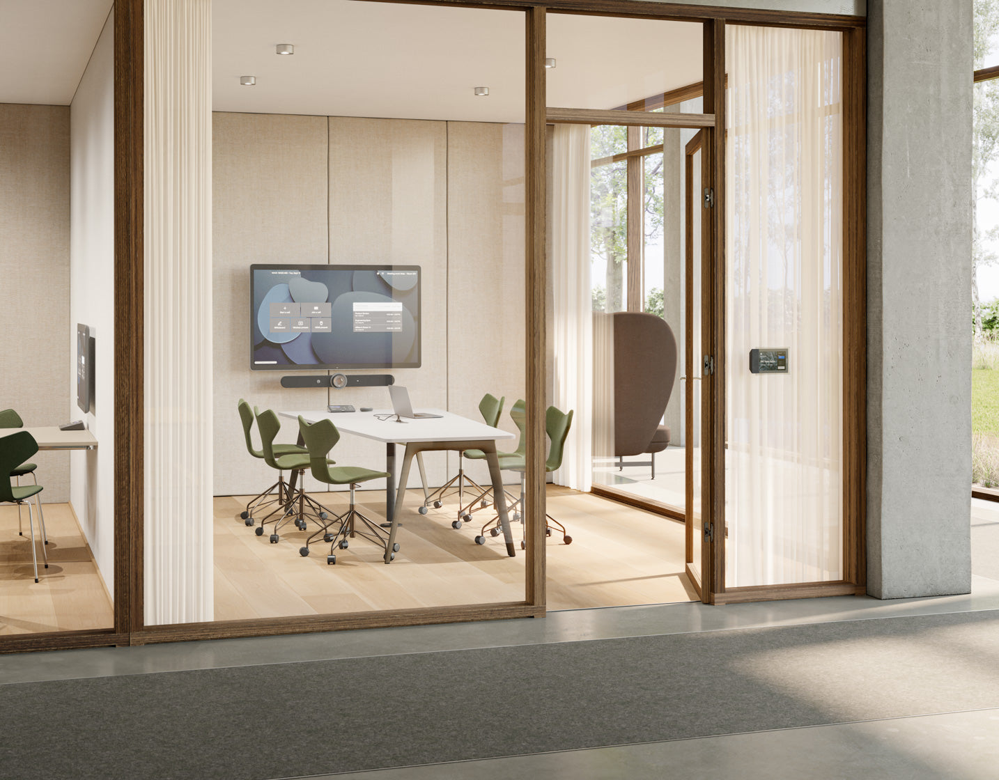 Pluralis Table, Tapered