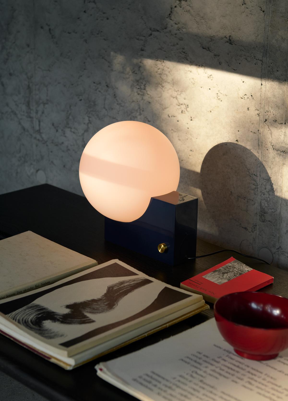 Journey SHY1 Wall And Table Lamp
