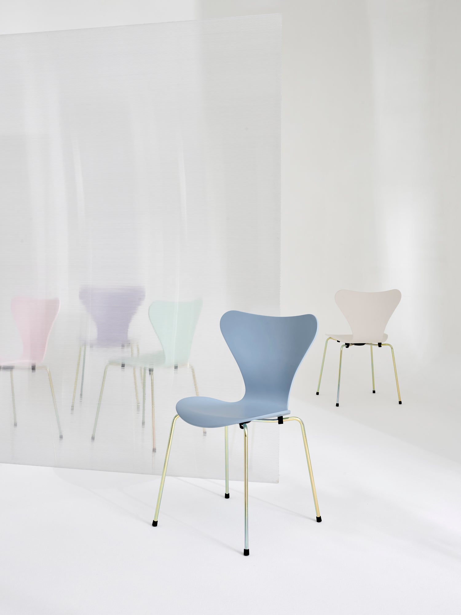 Seriers 7 - 7:14am CE - Blue - Chrome