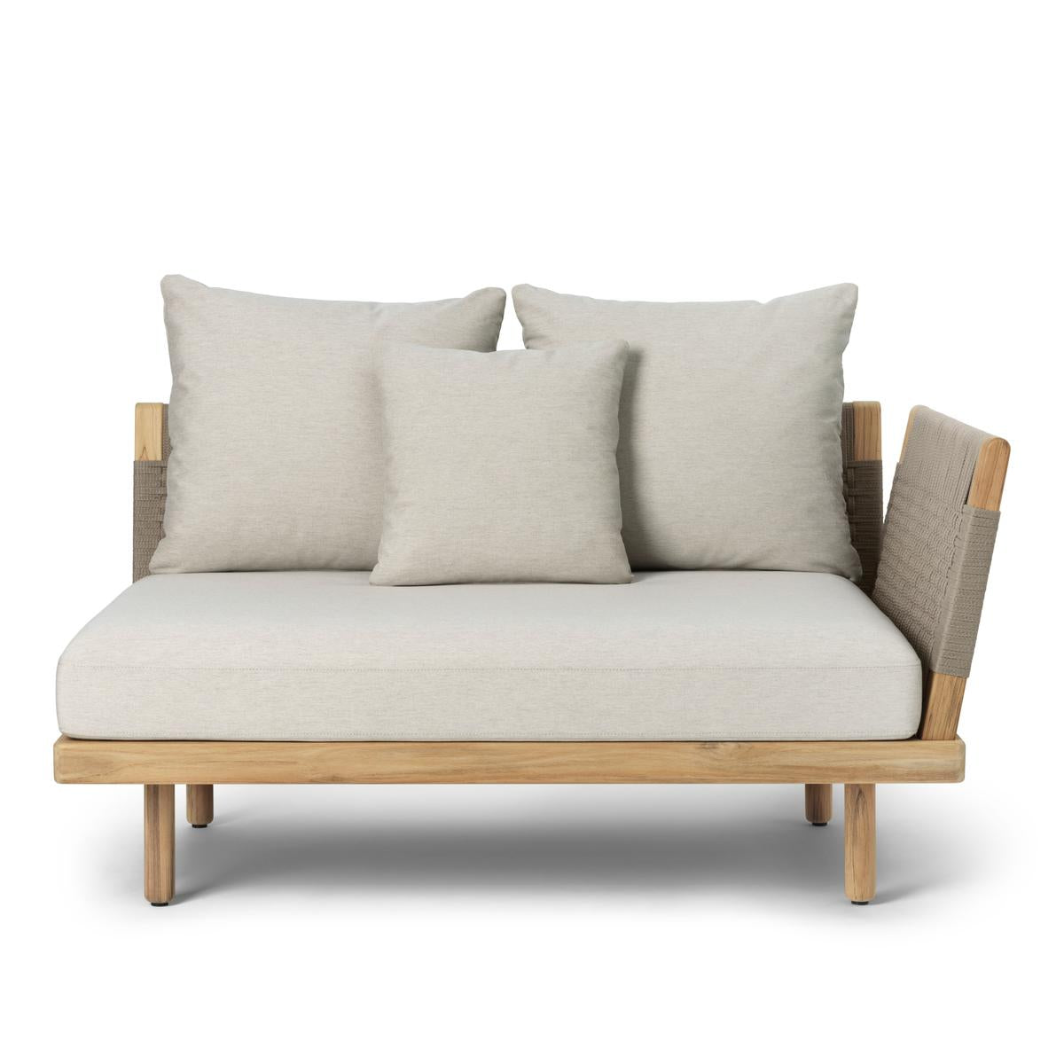 E511 Embrace Outdoor Lounge w. Arm- Teak