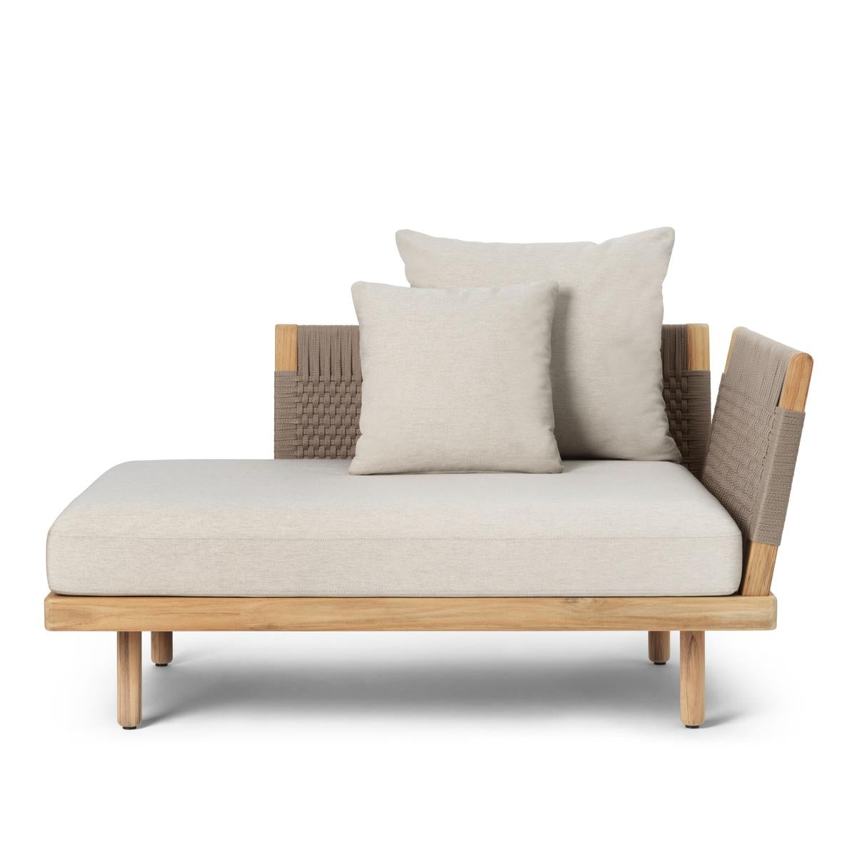 E541 Embrace Outdoor Lounge w. Arm- Teak