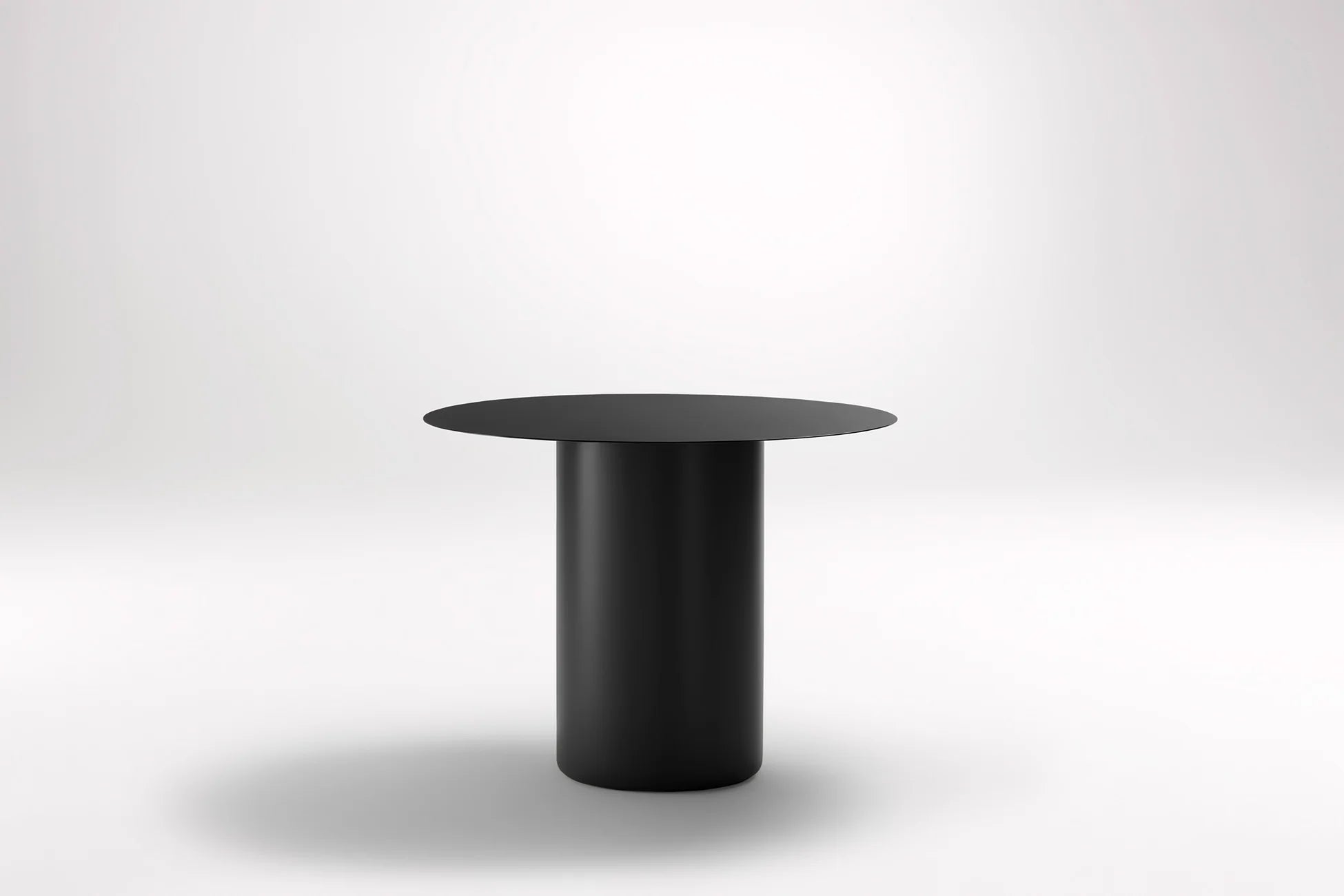 Sequence Round Bar Table Outdoor