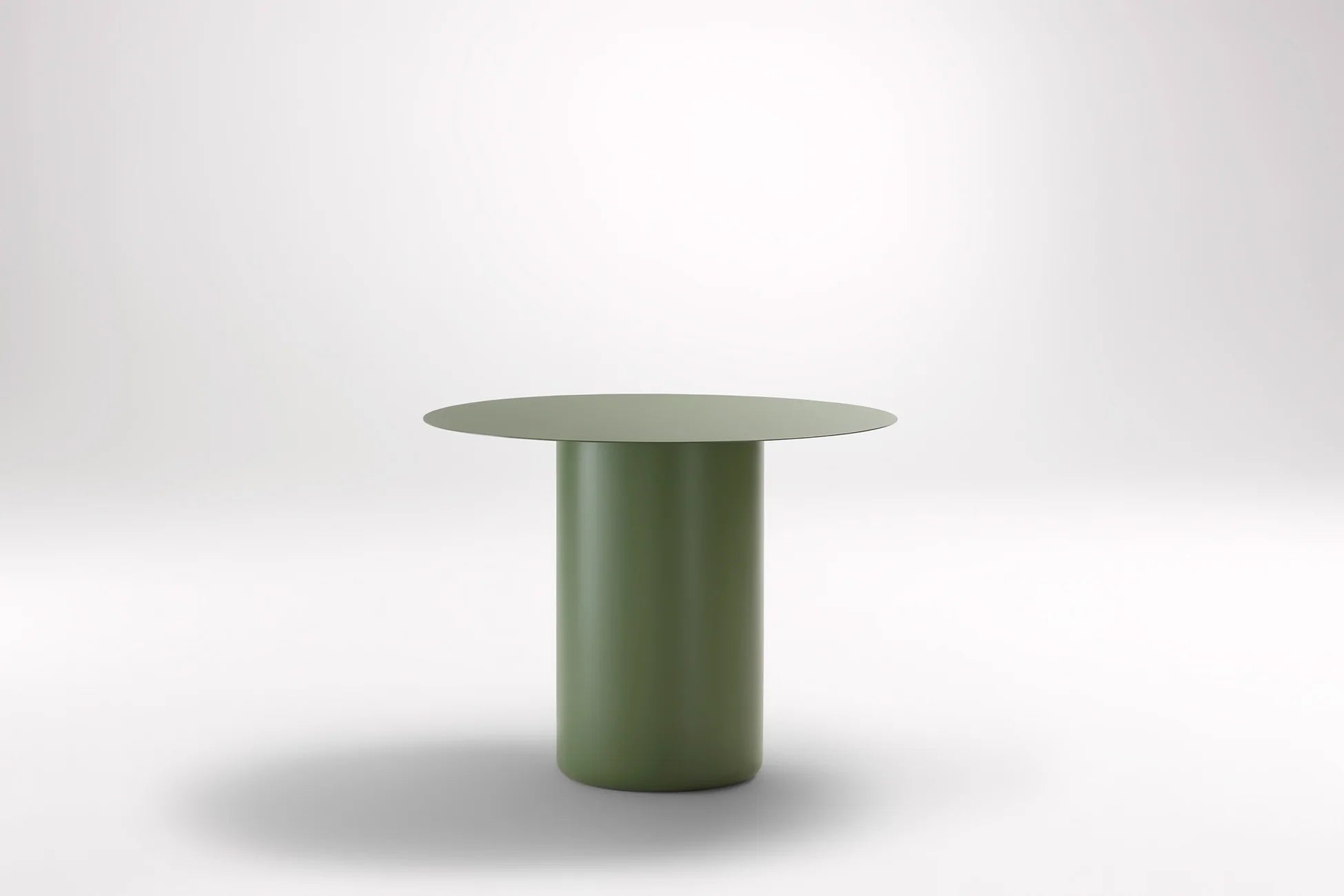 Sequence Round Bar Table Indoor