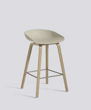 AAS32 Stool - Bar Height, Front Upholstery