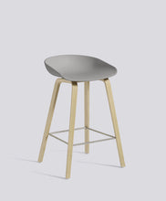 AAS32 Stool - Bar Height, Front Upholstery