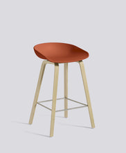 AAS32 Stool - Bar Height, Front Upholstery