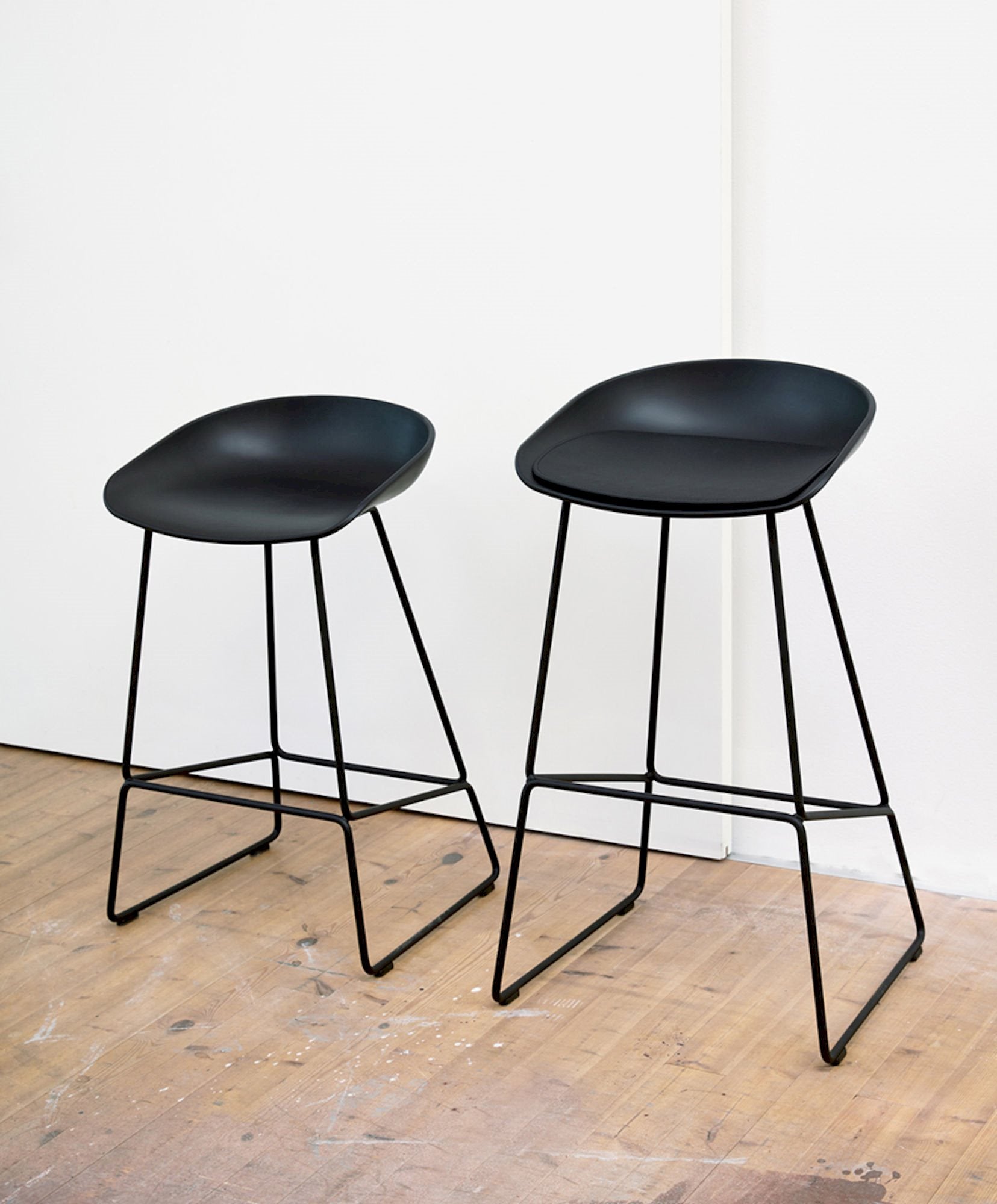 About A Stool AAS38 64cm - Polypropylene