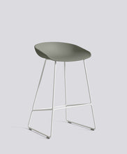 About A Stool AAS38 64cm - Polypropylene