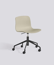 About A Chair AAC50 - Polypropylene Seat