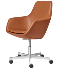 LIttle Giraffe Chair five star castors