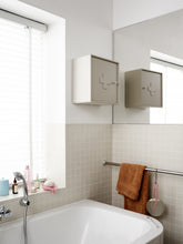 Aid cabinet