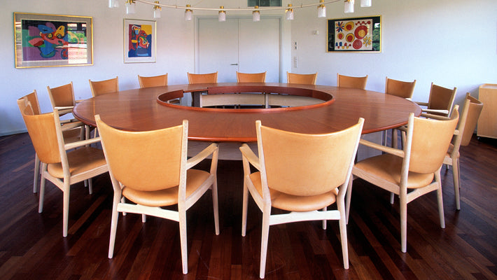 PP240 Conference chair