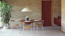 PP701 Minimal Chair