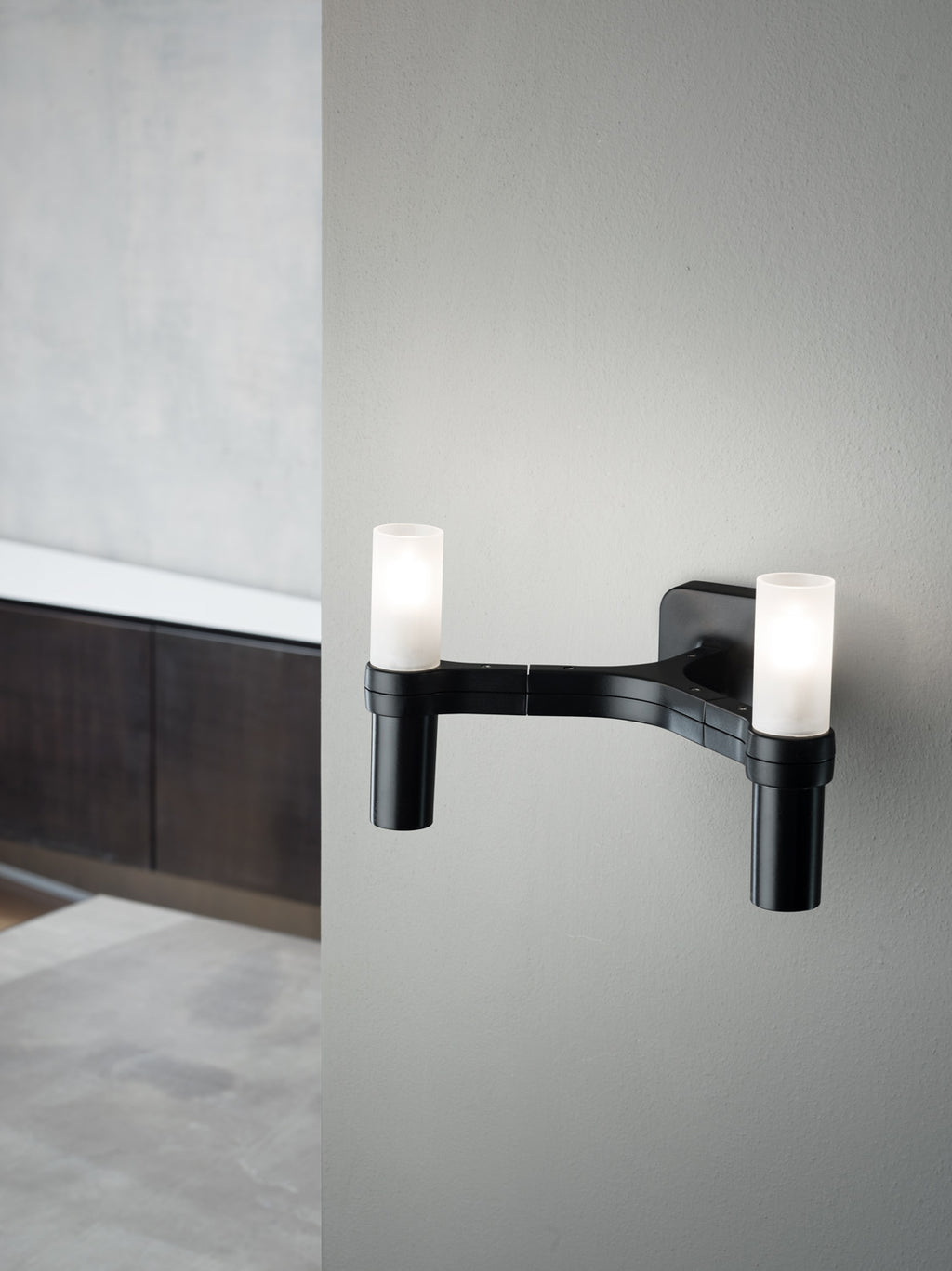 Crown Wall Light, 4 Arms