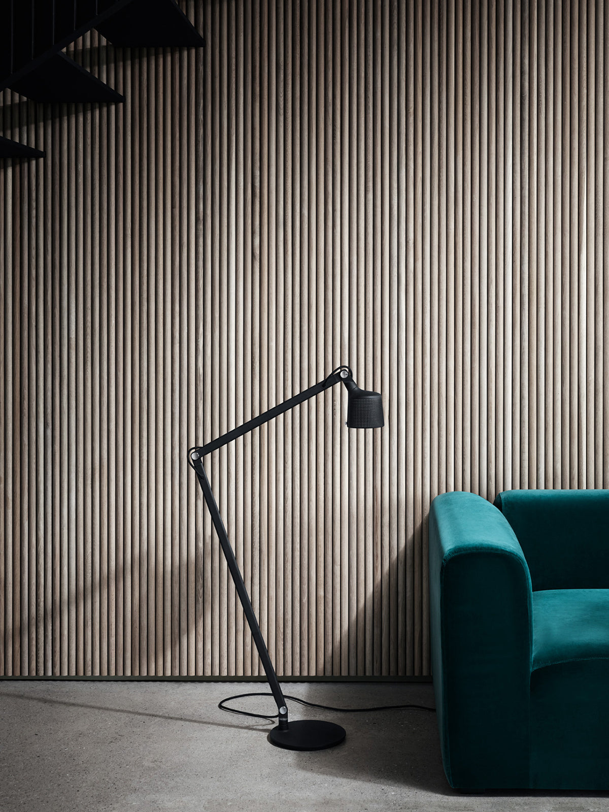 Vipp525 Floor Lamp - Black