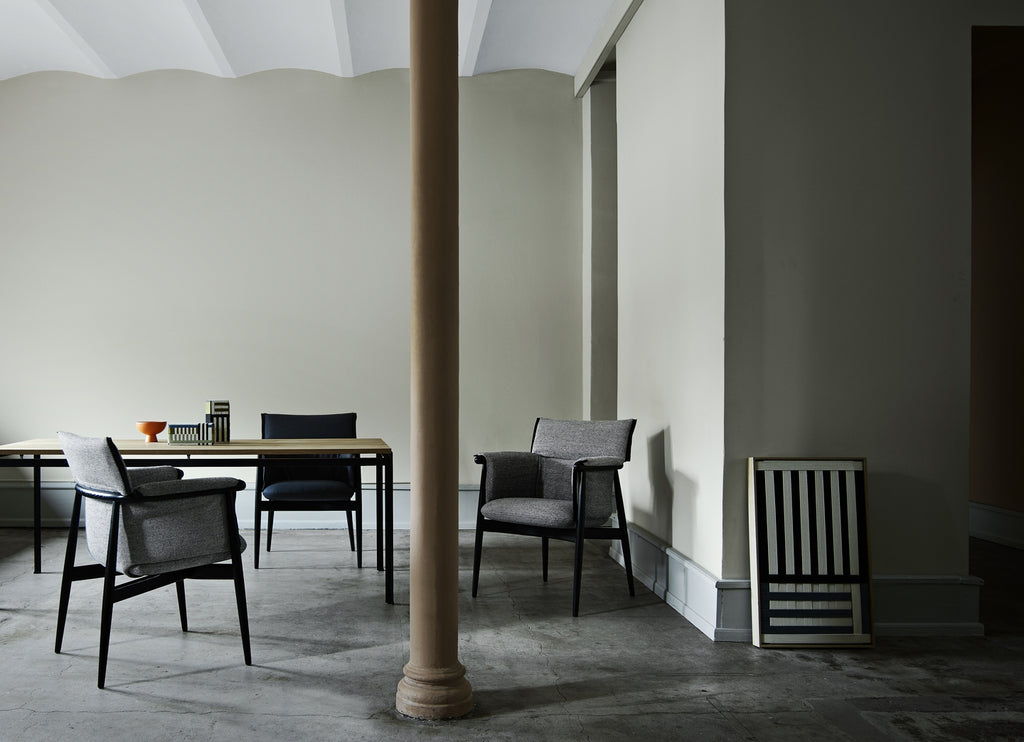 E005 Embrace Chair