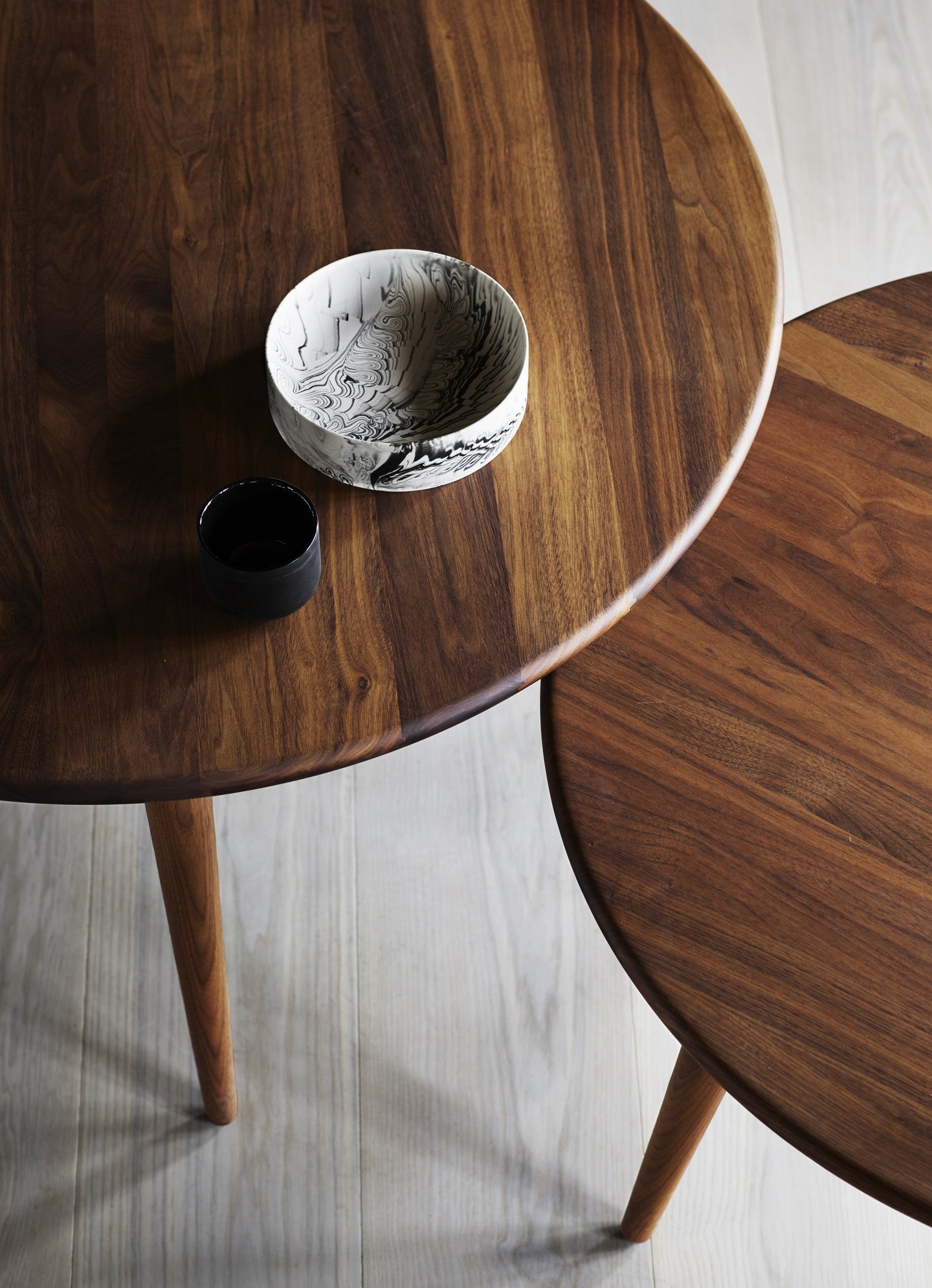 CH008 880Dia Coffee Table