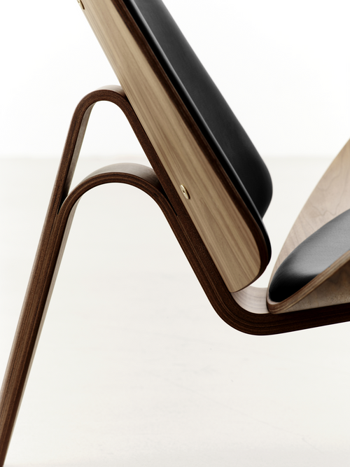 CH07 Shell Easy Chair