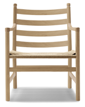 CH44 easy chair