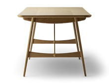 Hunting Table