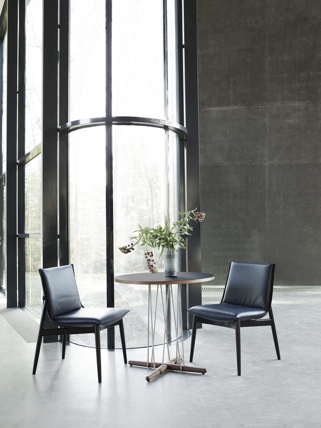 E004 Embrace Chair