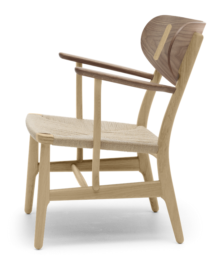 CH22 Lounge Chair