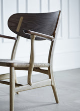 CH22 Lounge Chair