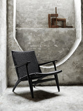 CH25 Lounge Chair