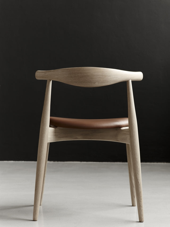 CH20 Elbow Chair