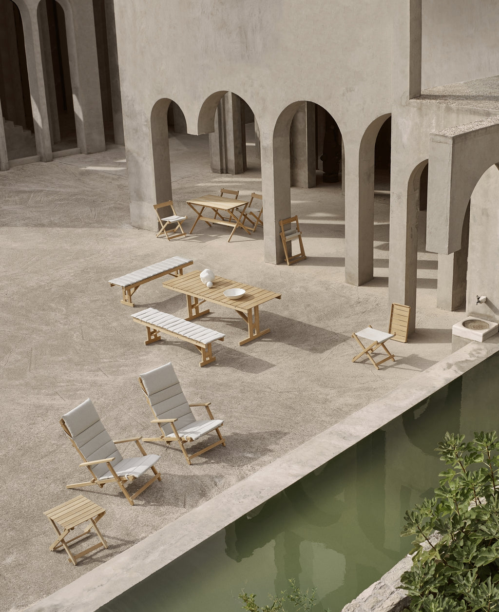 BM5568 Deck Chair W/ Cushion