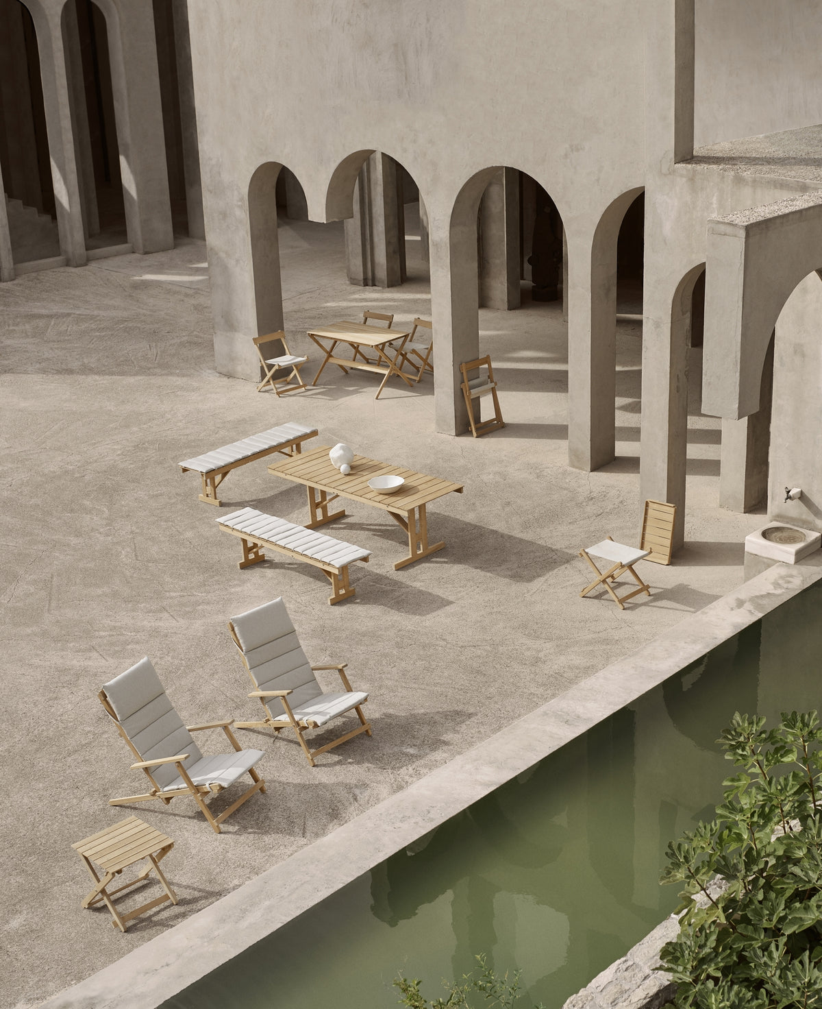 BM5568 Deck Chair W/ Cushion