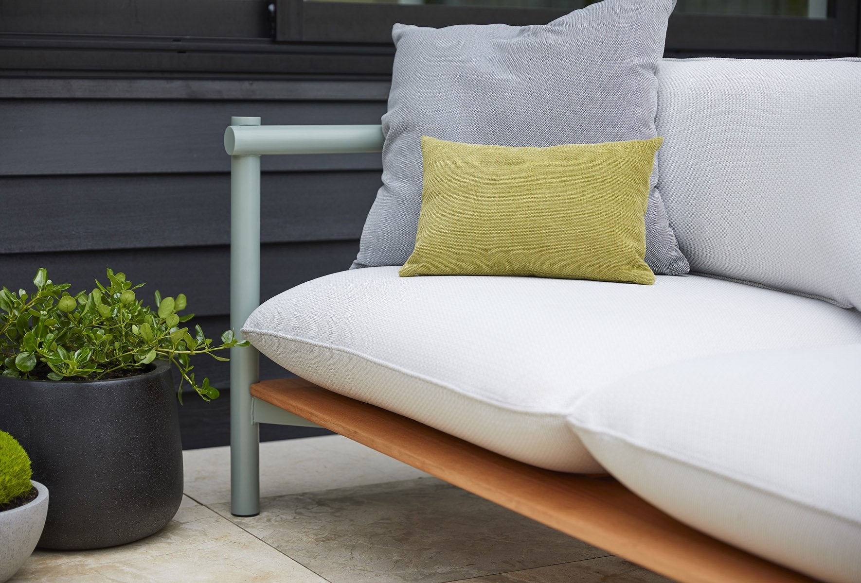 Kin Outdoor 2-Seater Sofa