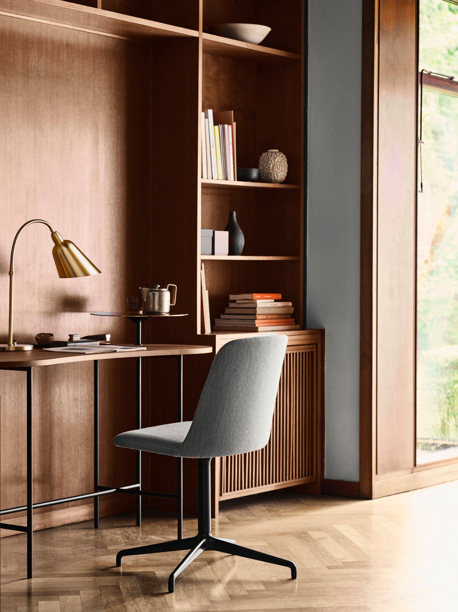 Rely HW12 Chair