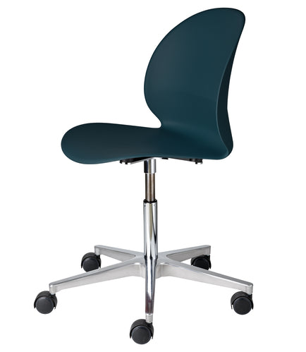 N02 Recycled Chair - 5 Star Swivel Base