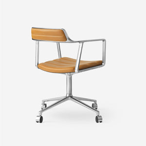 Vipp452 Swivel Chair