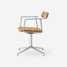 Vipp452 Swivel Chair