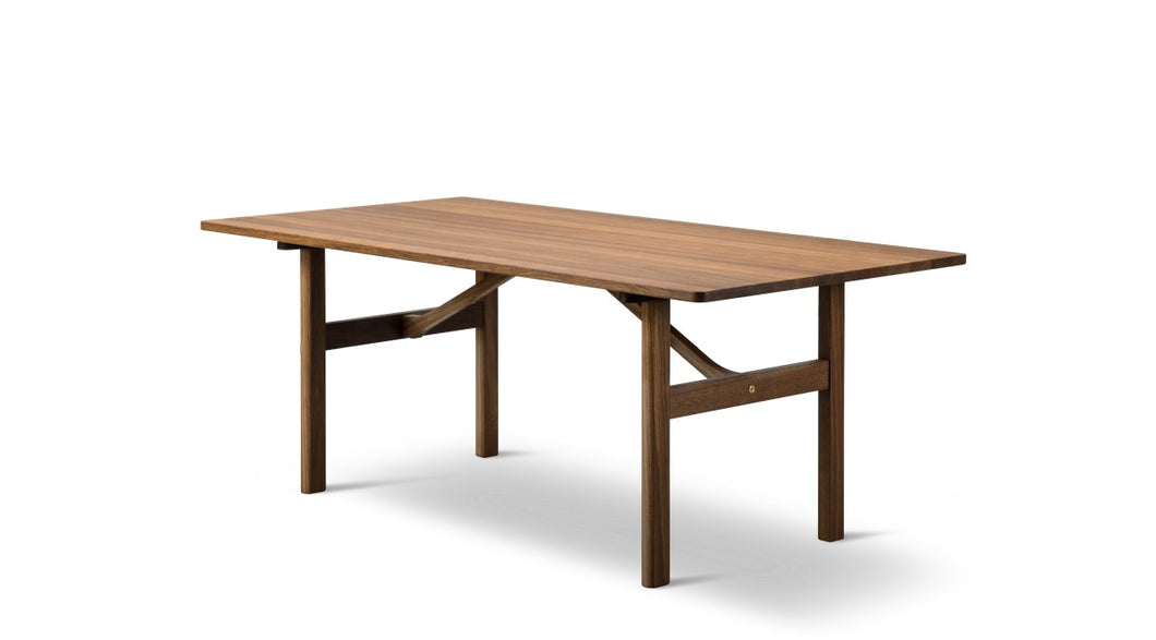 6284 Dining Table