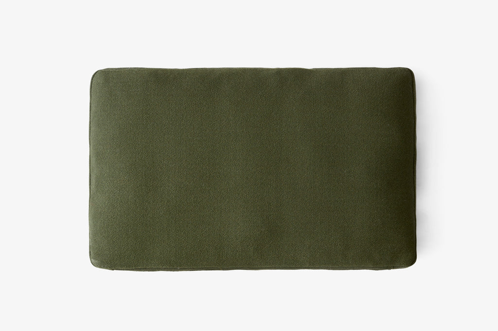 Develius Pillow, Large
