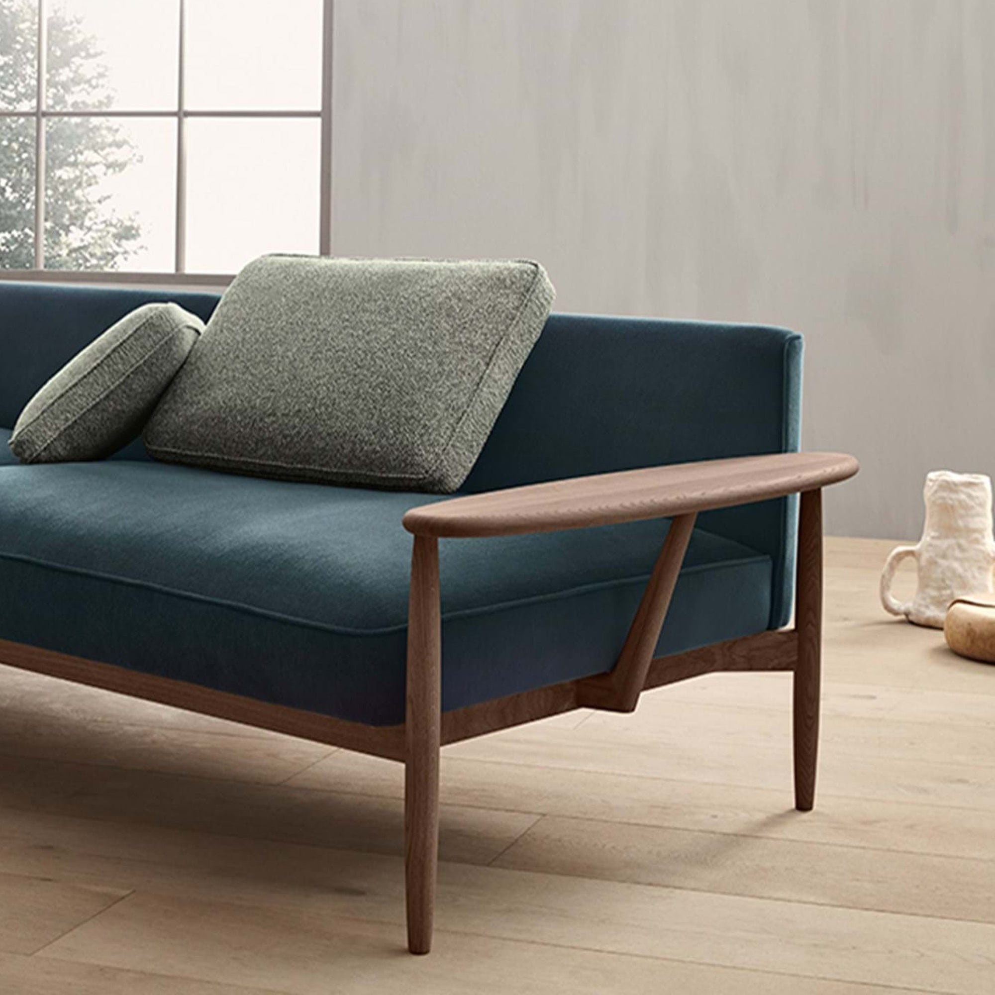 E300 Embrace Centre Section Sofa - Oak