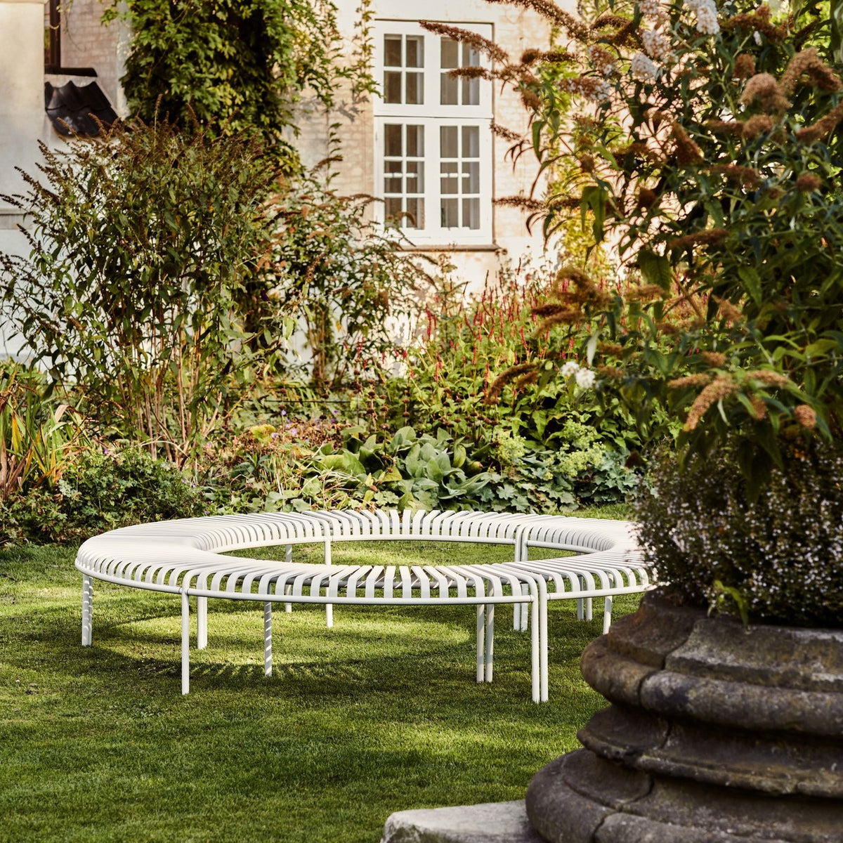 Palissade Park Bench with Middle leg
