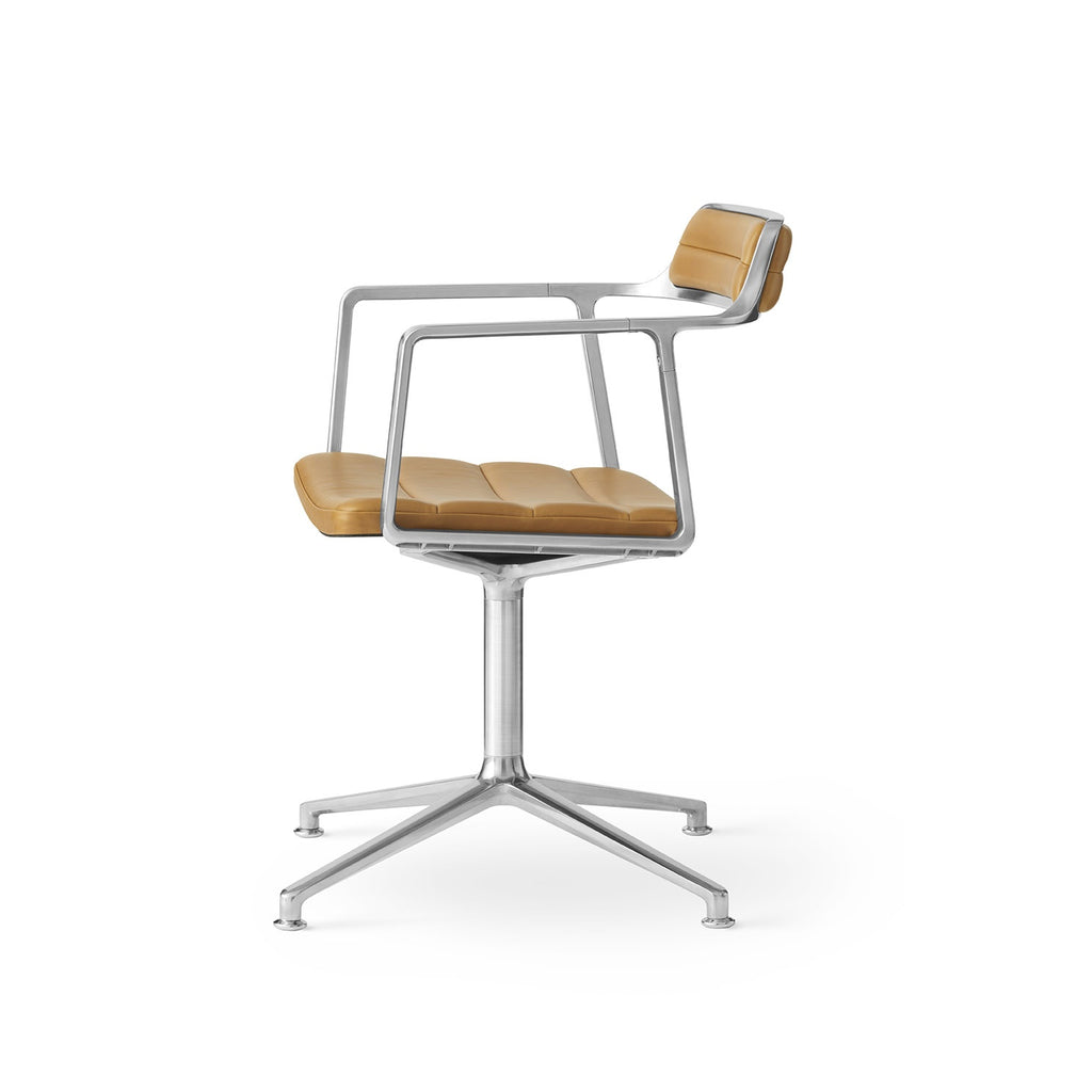 Vipp452 Swivel Chair