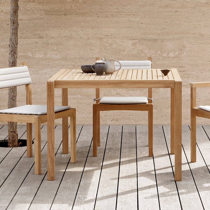 AH Outdoor Dining Table
