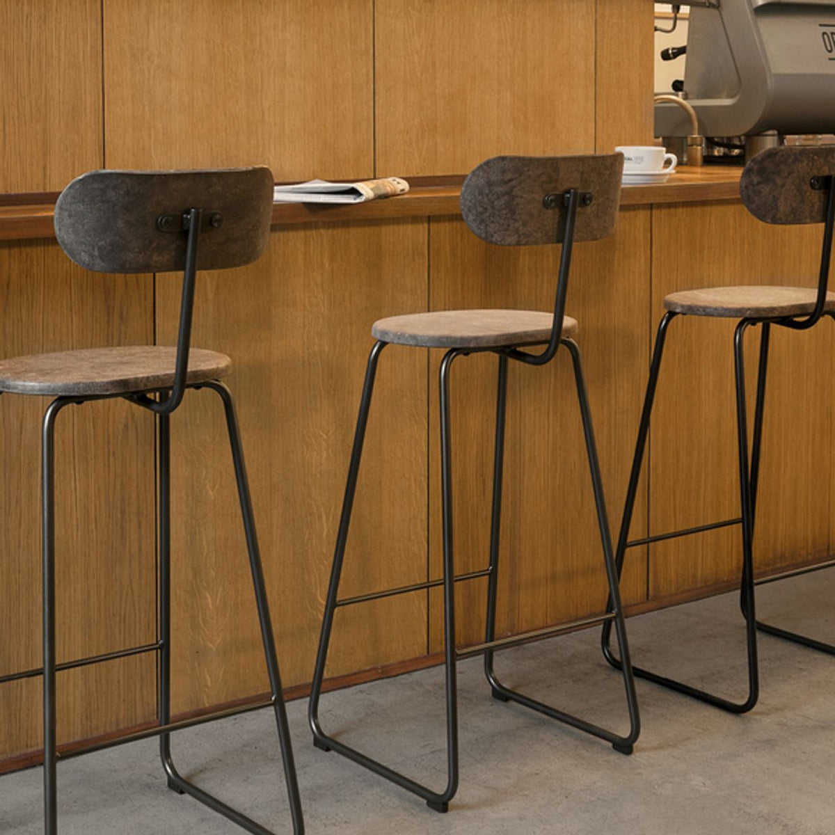 Earth Stool Backrest 69cm